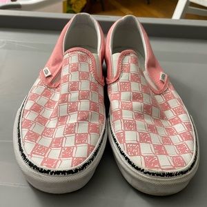 pink checkered vans